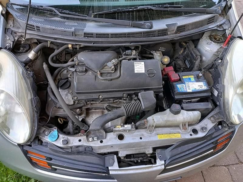 Gebraucht Nissan Micra 75 PS (55 kW) 2003 Silber Kleinwagen