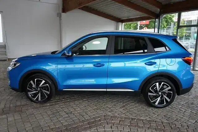Neu MG ZS Luxury 197 PS (144 kW) 2026 Blau SUV