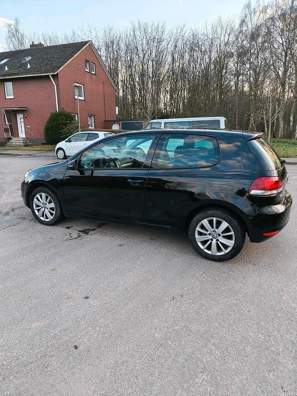 Gebraucht VW Golf 102 PS (75 kW) 2011 Schwarz Coupé