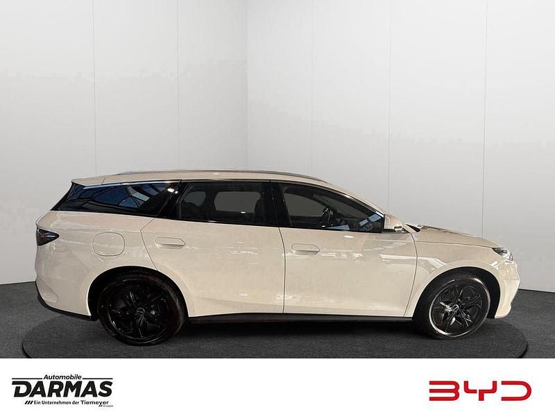 Neu BYD Seal Boost 184 PS (135 kW) 2025 Beige Limousine