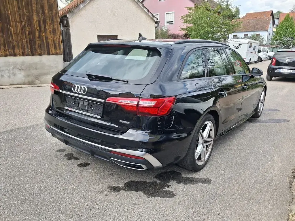 Gebraucht Audi A4 S-Line 204 PS (150 kW) 2022 Schwarz Kombi