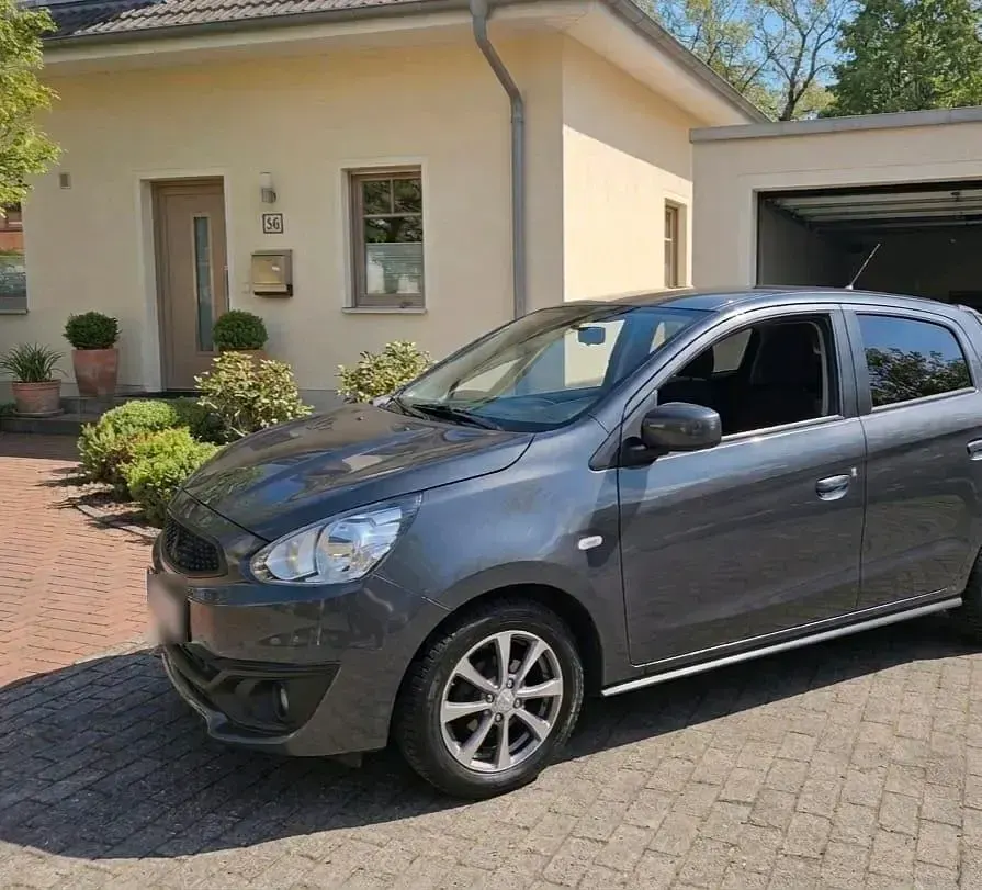 Gebraucht Mitsubishi Space Star 80 PS (58 kW) 2015 Kleinwagen