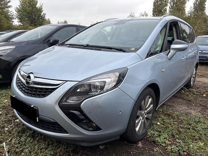Silber Gebraucht 2016 Opel Zafira Tourer Van / Kleinbus | 14.900 € (Teuer) - Bild 1/4
