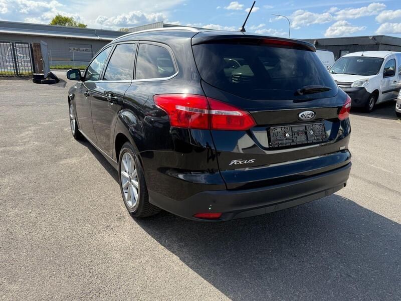 Gebraucht Ford Focus 125 PS (91 kW) 2017 Schwarz Kombi