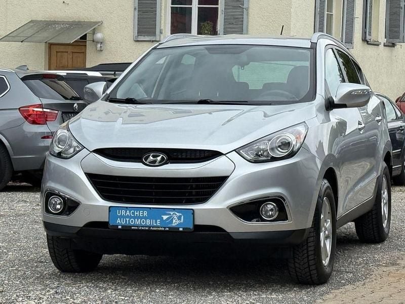 Silber Gebraucht 2013 Hyundai ix35 Edition SUV | 9.790 € (Fairer Preis) - Bild 1/4