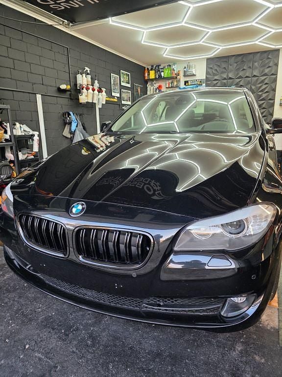 Schwarz Gebraucht 2011 BMW 523 Limousine | 12.000 € (Fairer Preis) - Bild 1/4