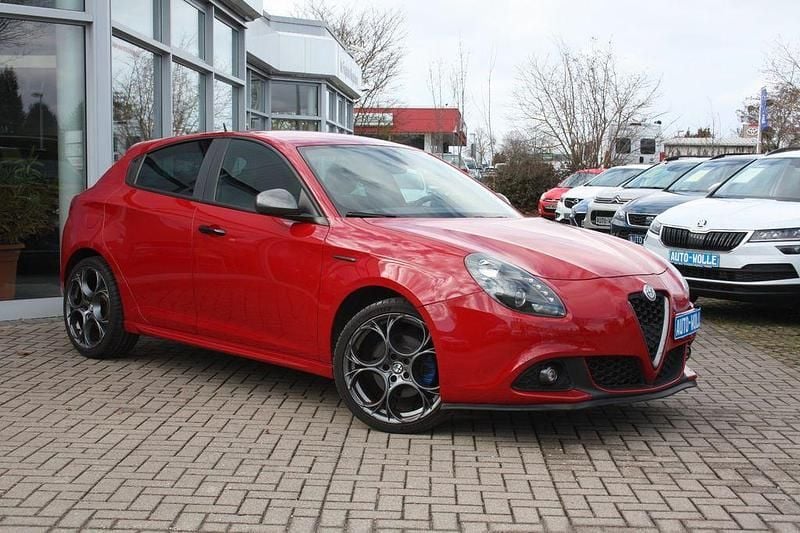 Gebraucht Alfa Romeo Giulietta Super 150 PS (110 kW) 2017 Rot Kleinwagen