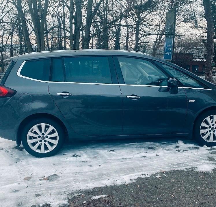 Gebraucht Opel Zafira 120 PS (88 kW) 2012 Van / Kleinbus