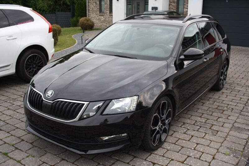 Schwarz Gebraucht 2018 Skoda Octavia Ambition Kombi | 11.500 € (Guter Preis) - Bild 1/4
