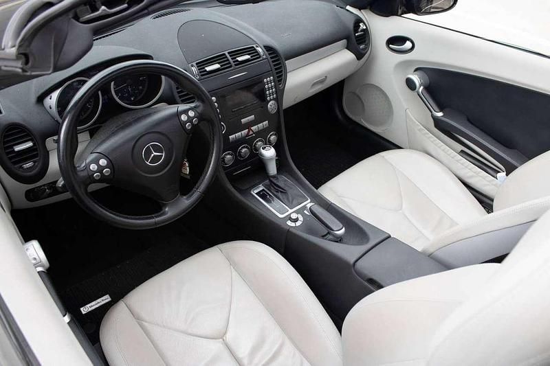 Gebraucht Mercedes SLK200 163 PS (119 kW) 2006 Schwarz Cabrio