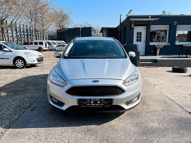 Gebraucht Ford Focus Business Edition 120 PS (88 kW) 2016 Silber Kombi