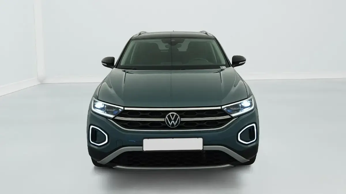 Gebraucht VW T-Roc Style 110 PS (80 kW) 2023 Bleu petrole / toit noir (z3a1) SUV
