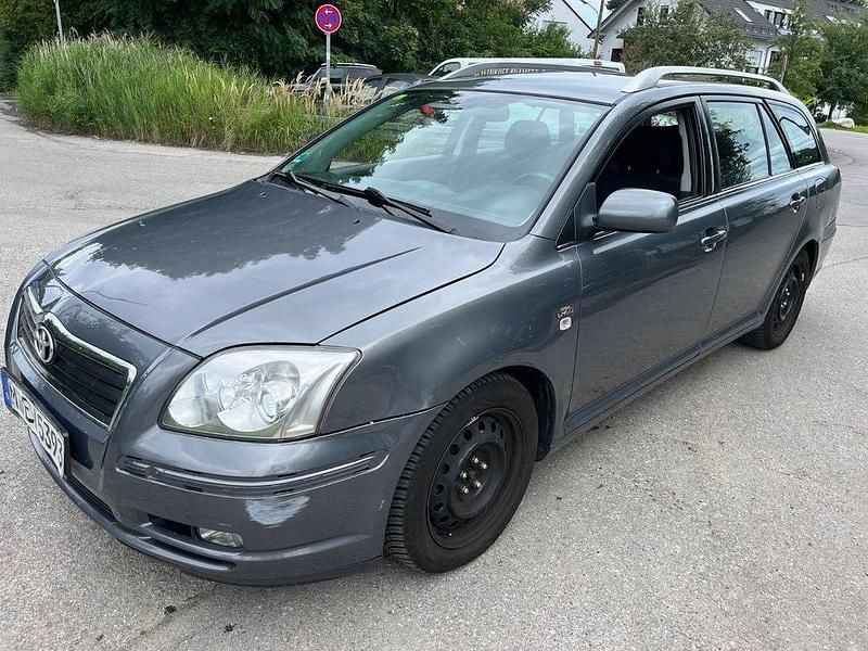 Gebraucht Toyota Avensis 116 PS (85 kW) 2003 Grau Kombi