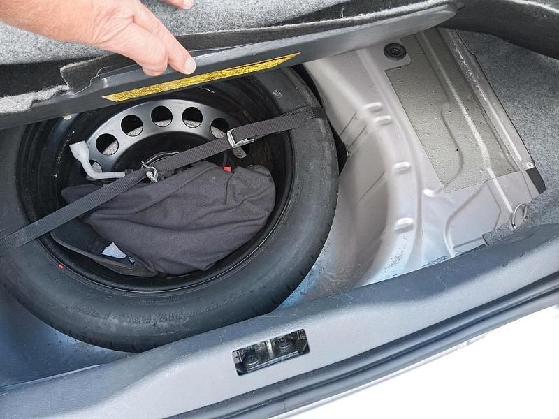 Gebraucht Volvo C70 163 PS (119 kW) 2003 Silber Cabrio