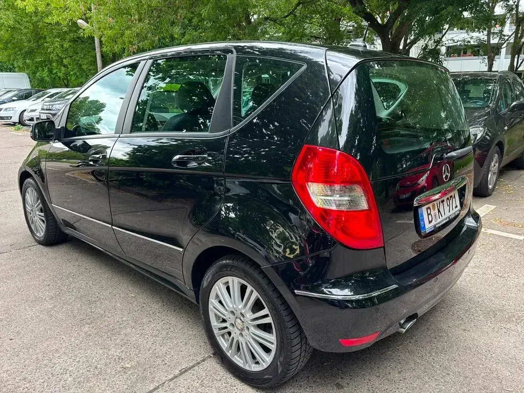 Gebraucht Mercedes A200 Elegance 140 PS (102 kW) 2009 Schwarz Van / Kleinbus