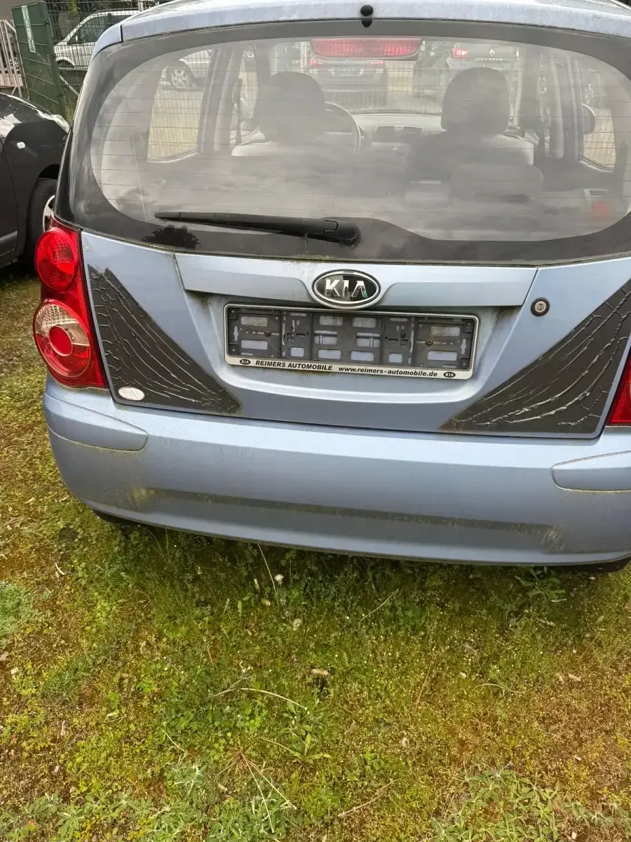 Używany Kia Picanto 75 KM (55 kW) 2011 Niebieski Hatchback