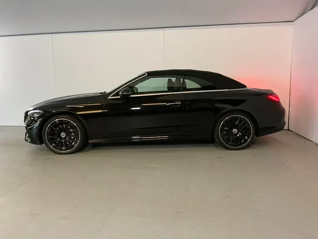 Gebraucht Mercedes CLE200 AMG line 204 PS (150 kW) 2025 Obsidianschwarz metallic Cabrio