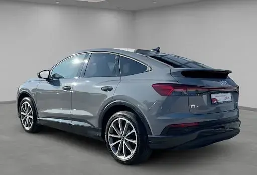 Gebraucht Audi Q4 Sportback e-tron Sport 150 kW (204 PS) 2023 Grau SUV