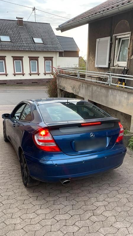 Usata Mercedes C230 197 CV (144 kW) 2001 Blu Utilitaria