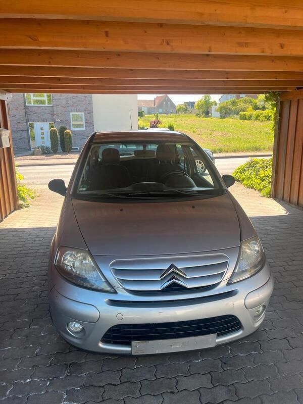 Silber Gebraucht 2006 Citroën C3 Kleinwagen | 2.150 € - Bild 1/4