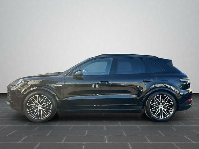 Gebraucht Porsche Cayenne E-Hybrid Sport 471 PS (346 kW) 2023 Chromitschwarzmetallic SUV