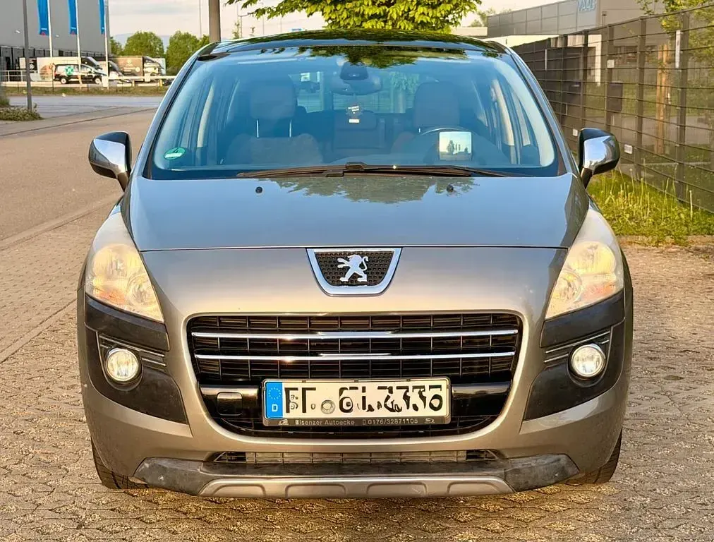 Gebraucht Peugeot 3008 Platinum 109 PS (80 kW) 2010 Grau Kombi
