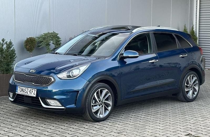 Gebraucht Kia Niro Spirit 141 PS (103 kW) 2017 Blau SUV