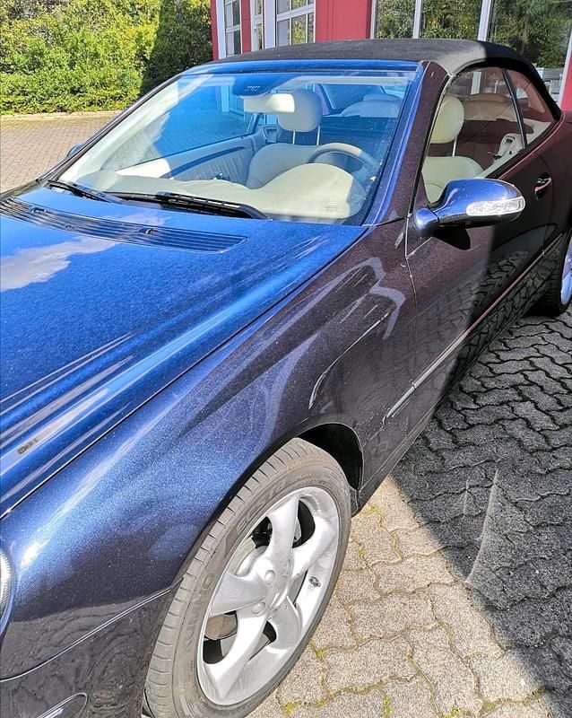 Gebraucht Mercedes CLK280 Elegance 231 PS (169 kW) 2009 Blau Cabrio