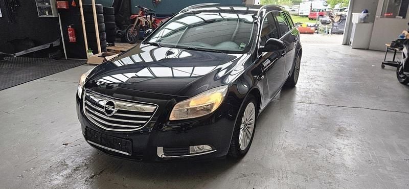 Schwarz Gebraucht 2012 Opel Insignia Kombi | 5.000 € (Fairer Preis) - Bild 1/4