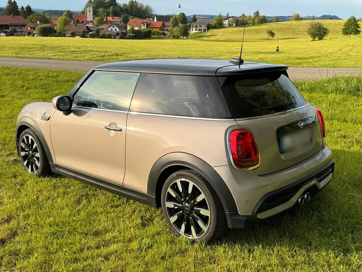 Gebraucht Mini Cooper S Sport 178 PS (130 kW) 2023 Grau Kleinwagen