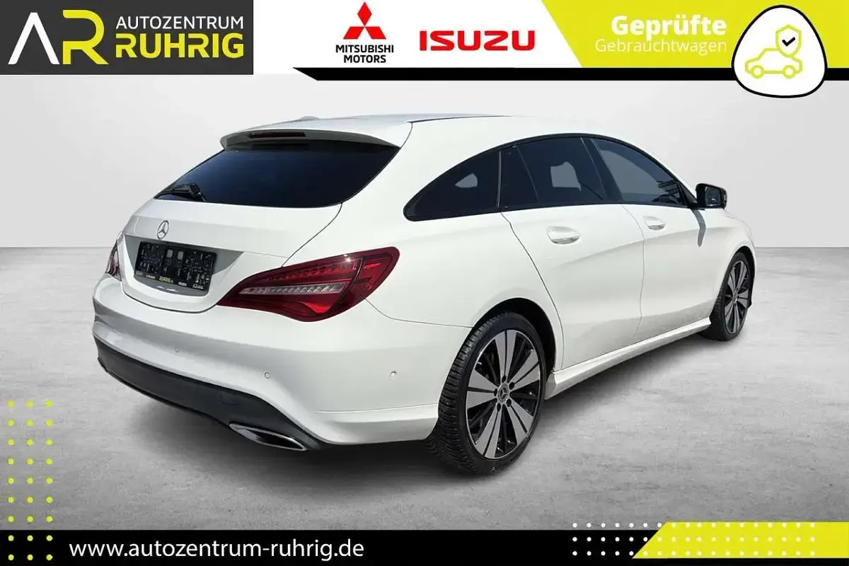Gebraucht Mercedes CLA220 184 PS (135 kW) 2017 Weiß Coupé