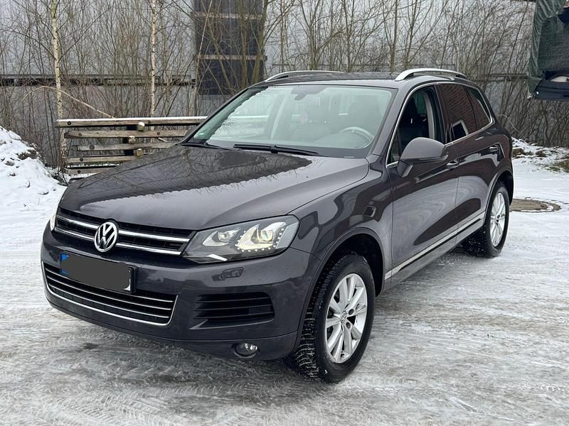 Gebraucht VW Touareg 240 PS (176 kW) 2011 Grau SUV