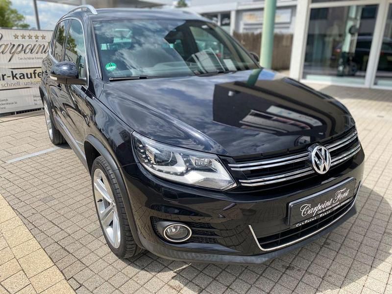 Schwarz Gebraucht 2013 VW Tiguan Sportline SUV | 16.990 € (Etwas zu teuer) - Bild 1/4