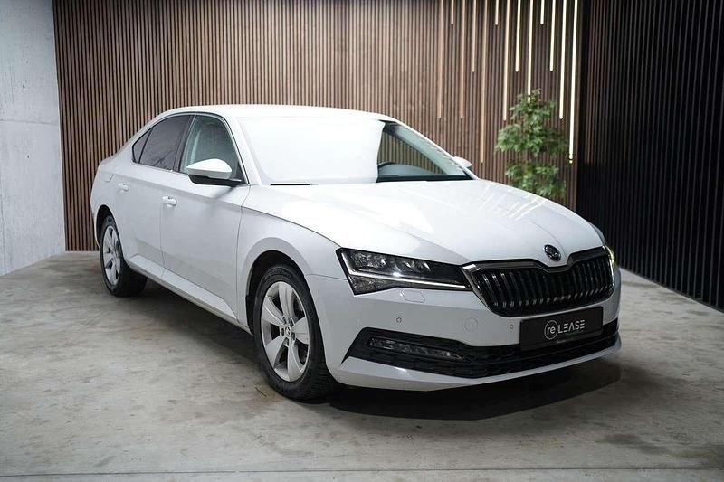 Gebraucht Skoda Superb Ambition 200 PS (147 kW) 2020 Weiß Limousine