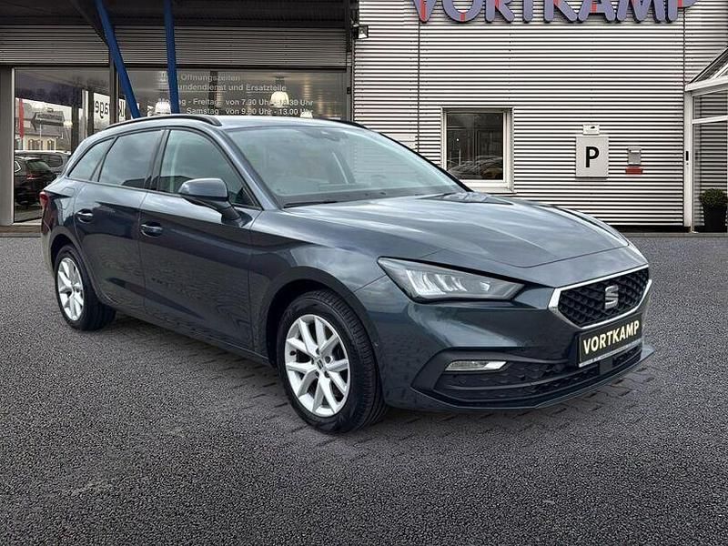 Gebraucht Seat Leon Style 116 PS (85 kW) 2022 Magnetic tech (grau) Kombi