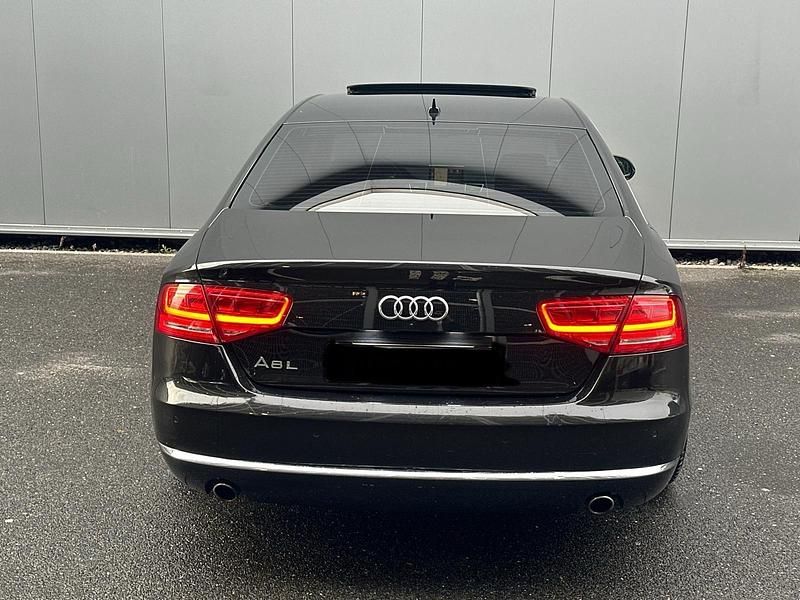 Gebraucht Audi A8 Comfort 300 PS (220 kW) 2011 Schwarz Limousine