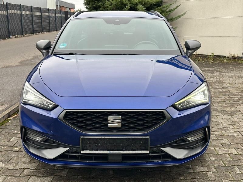Blau Gebraucht 2021 Seat Leon FR Kombi | 12.390 € (Guter Preis) - Bild 1/4