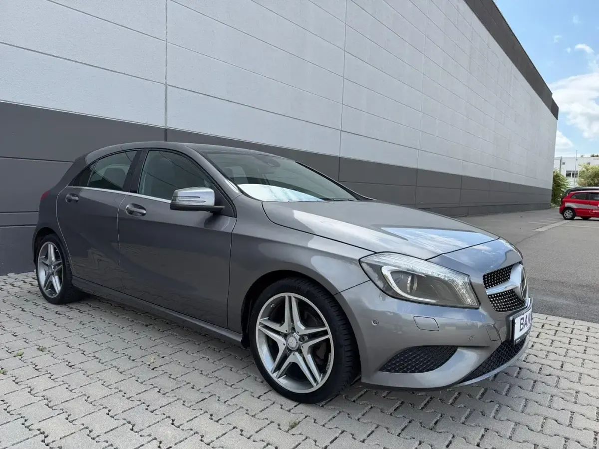 Gebraucht Mercedes 220 Urban 170 PS (125 kW) 2015 Grau Limousine