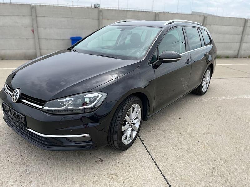 Schwarz Gebraucht 2018 VW Golf VII Highline Kombi | 10.300 € (Fairer Preis) - Bild 1/4