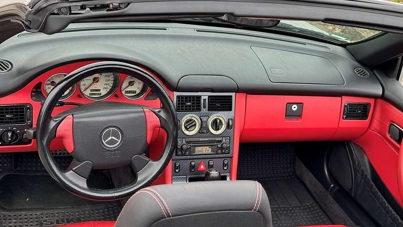 Silber Gebraucht 1999 Mercedes SLK230 Cabrio | 8.199 € (Fairer Preis) - Bild 1/4