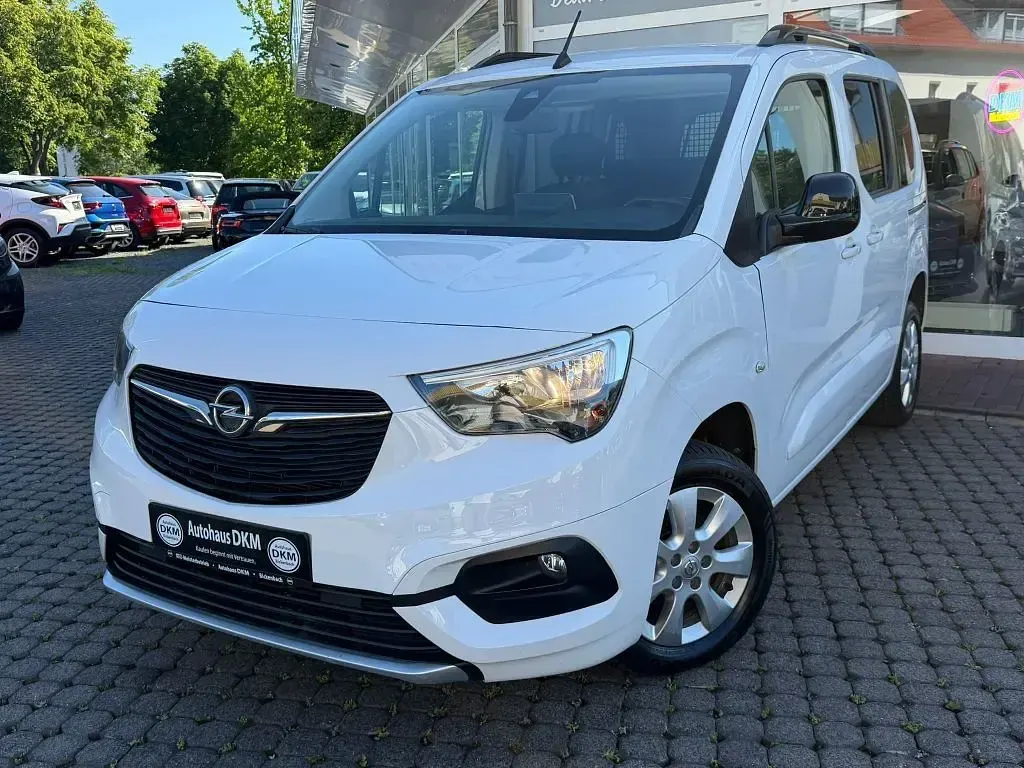 Gebraucht Opel Combo Life Ultimate 131 PS (96 kW) 2023 Casabl/arctic/eisweiss/kaolin Van / Kleinbus