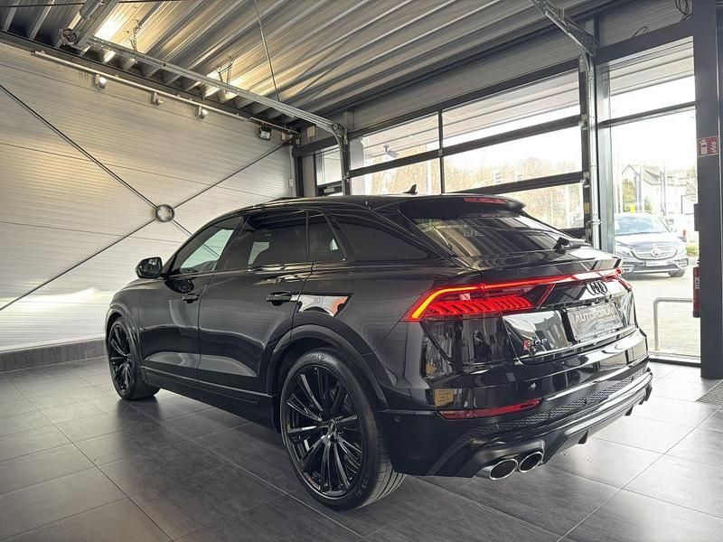 Gebraucht Audi SQ8 Sport 507 PS (372 kW) 2022 Mythosschwarz metallic SUV