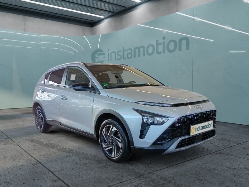 Silber Gebraucht 2023 Hyundai Bayon GO! SUV | 19.980 € (Fairer Preis) - Bild 1/4