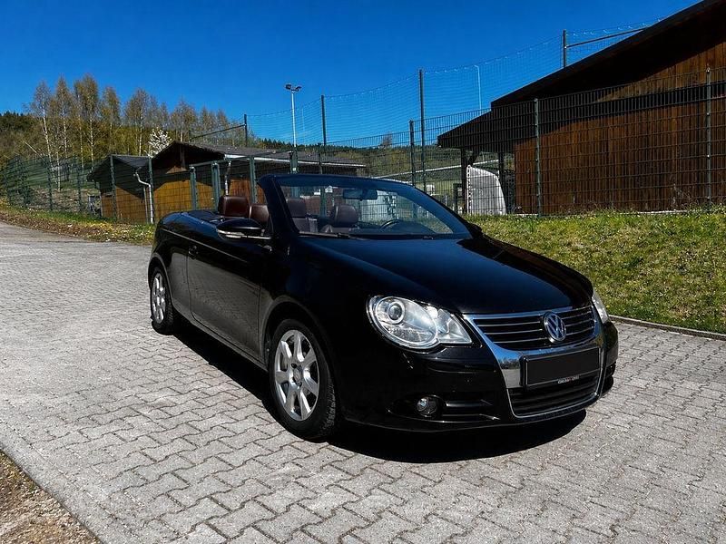 Second-hand VW Eos Edition 122 CP (89 kW) 2009 Negru Cabrio