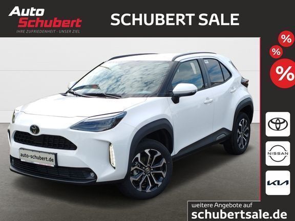 Schneeweiß Gebraucht 2024 Toyota Yaris Hybrid Plus | 26.480 € (Guter Preis) - Bild 1/3