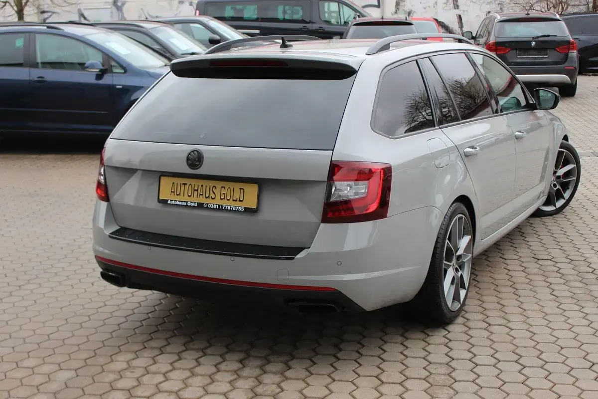 Gebraucht Skoda Octavia RS 184 PS (135 kW) 2018 Grau Kombi