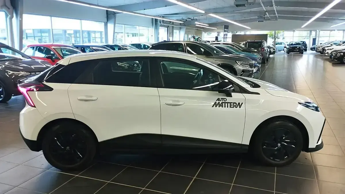Gebraucht MG MG4 EV 125 kW (170 PS) 2022 Weiß Kleinwagen