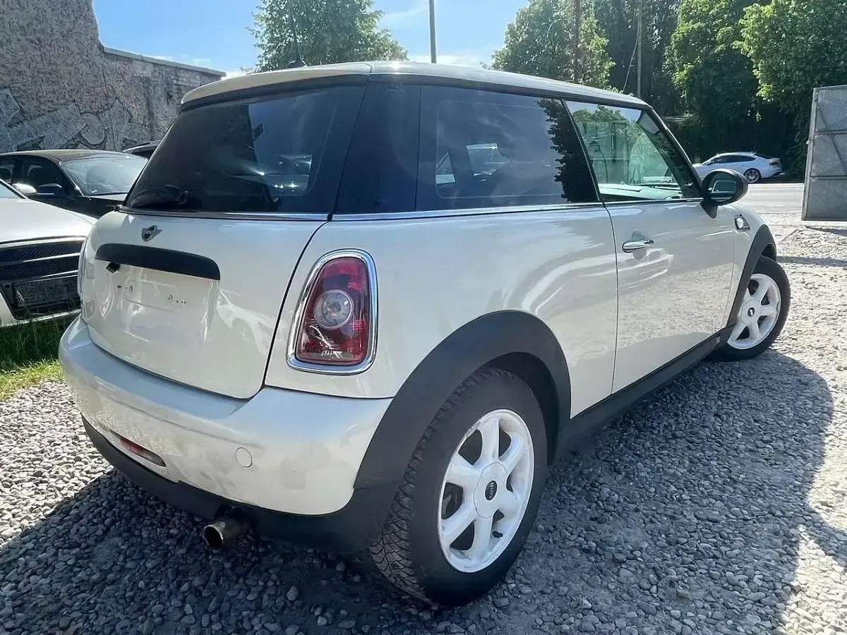 Gebraucht Mini ONE 75 PS (55 kW) 2010 Beige Kleinwagen