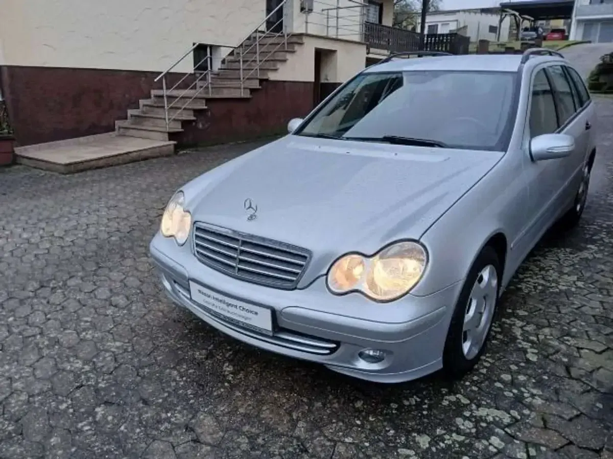 Gebraucht Mercedes C180 143 PS (105 kW) 2006 Silber Kombi