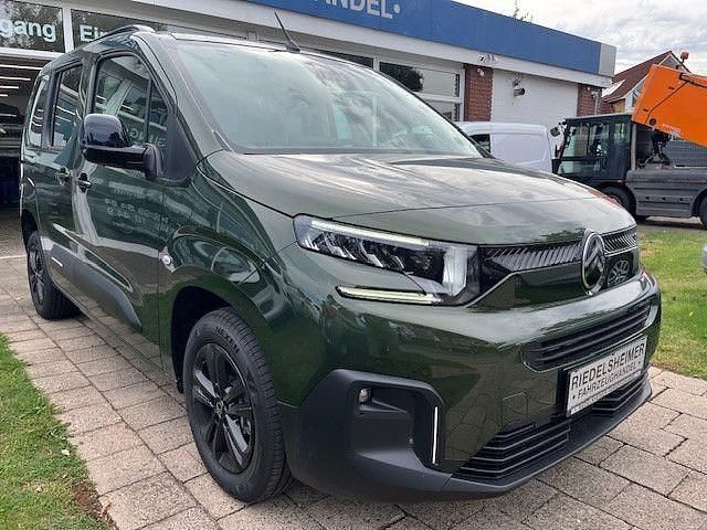 Neu Citroën Berlingo 131 PS (96 kW) 2025 Grün Van / Kleinbus